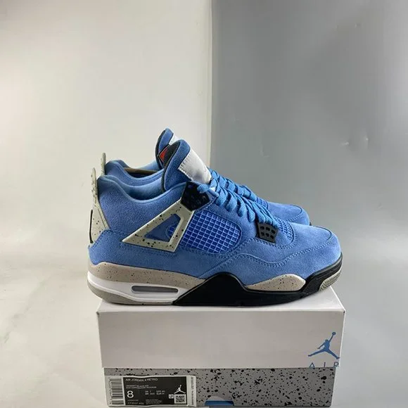 Air Jordan 4 Retro SE University Blue Sneakers - Picture 2 of 10